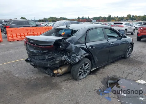 2023 Kia Forte Lxs z USA, uszkodzony, nr VIN 3KPF24AD7PE622223